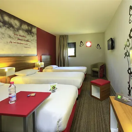 ホテル Ibis Styles カストル