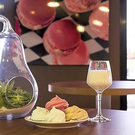 Ibis Styles カストル