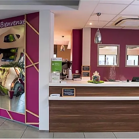 Ibis Styles ホテル