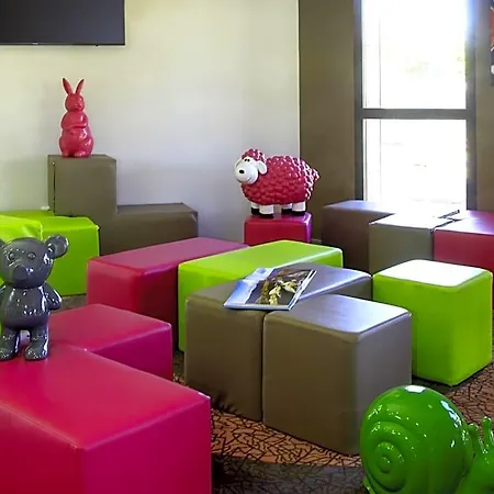 Отель Ibis Styles Castres