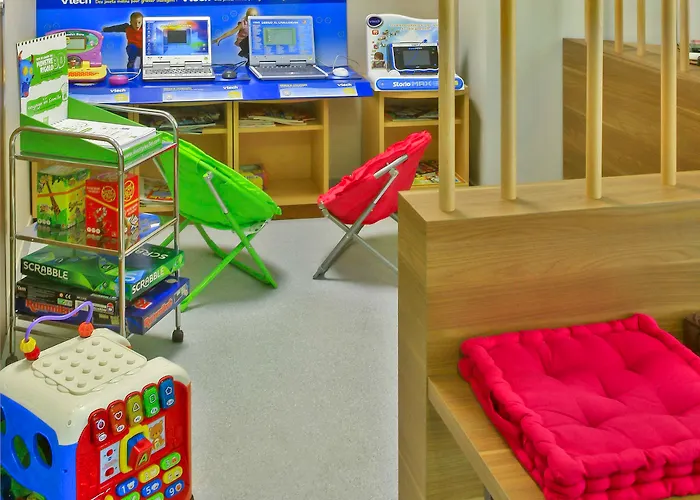 Ibis Styles カストル