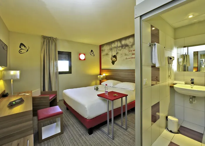 Ibis Styles 3* カストル